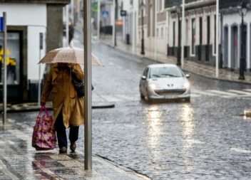 Trovoada e chuva provocam incêndios e inundações na Sertã e em Oleiros