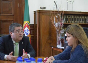 Vítor Pereira reúne com Secretária de Estado da Inclusão