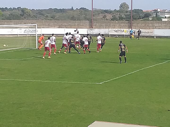 Benfica CB 2 Coruchense 1