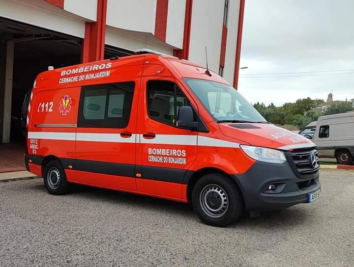 Bombeiros de Cernache do Bonjardim recebem nova ambulância