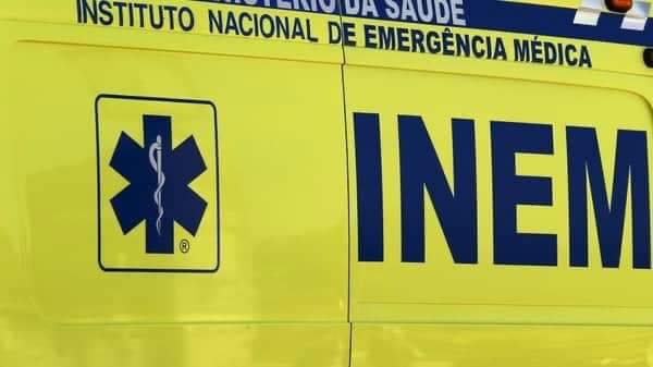 Colisão de dois veículos em Oleiros
