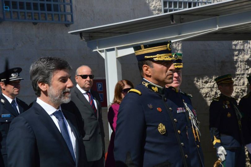 É prestada continência e honra militar ao Comandante Operacional da GNR