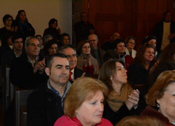 O público aderiu em força e aplaudiu