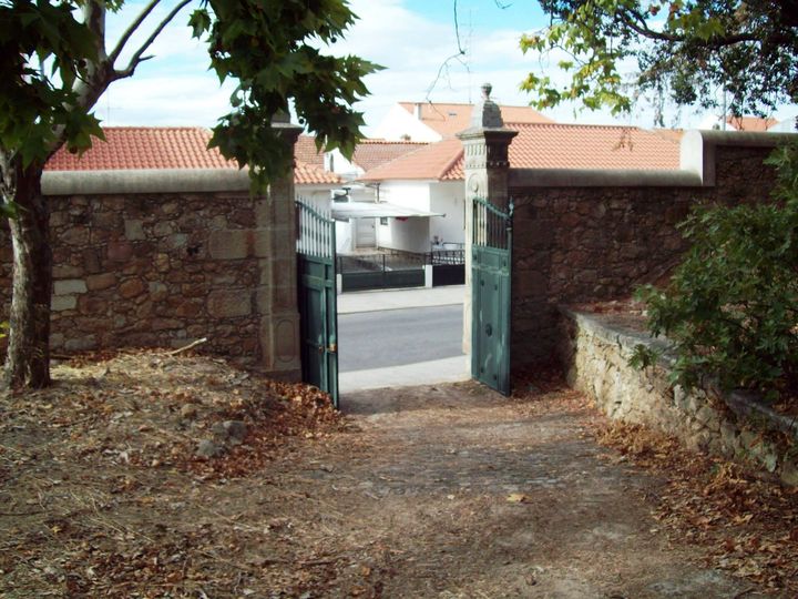 Portão da Quinta do Moinho Velho