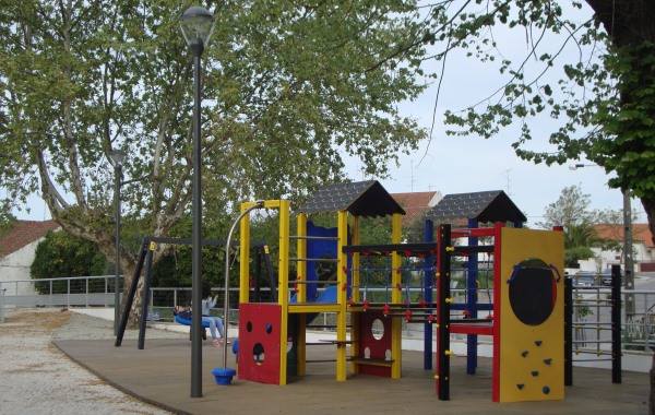 Proença-a-Nova conta com novo parque infantil