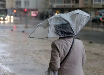 Proteção Civil alerta para chuvas fortes, cheias