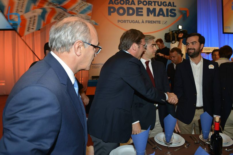 Sala repleta para Passos Coelho