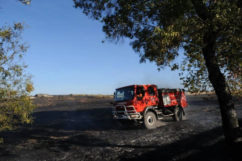Um incêndio em Teixoso e Sarzedo, no concelho da Covilhã