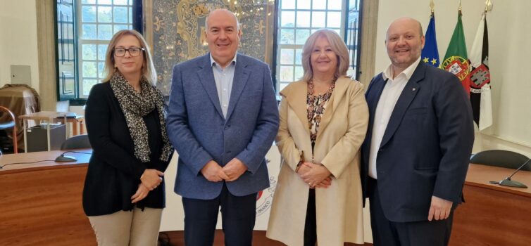 Comitiva Brasileira visita região