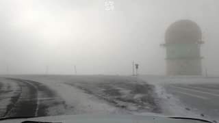 Já nevou na Serra da Estrela, na manhã desta sexta-feira, 18 de Novembro