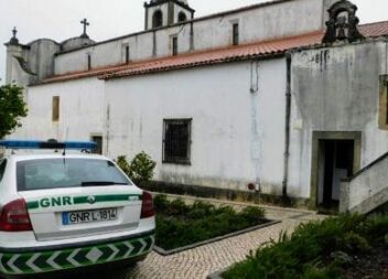 Levaram cofre e perto de 6 mil euros da Igreja de Cernache do Bonjardim