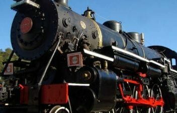 Locomotiva a vapor chega no sábado para ser colocada em rotunda da Guarda