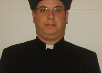 Padre exorcista suspeito de burlar fiéis idosos do Fundão