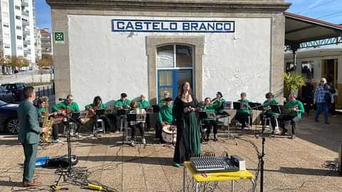 Receção à chegada do comboio Vintage com Raquel Maria e Grupo de Cavaquinhos de