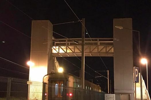 Derrocada deixa comboio parado mais de 4 horas: