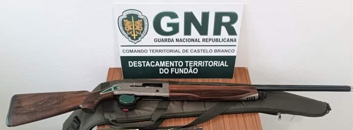 Detido em flagrante por caça em área de proteção em Penamacor