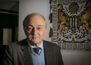 Morreu António Mega Ferreira