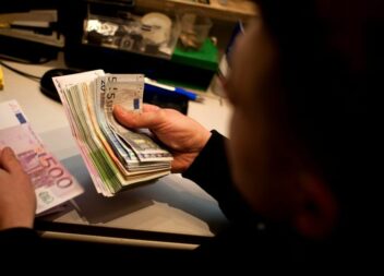 Novas tabelas de retenção reduzem IRS até 25 euros num salário de 1.350