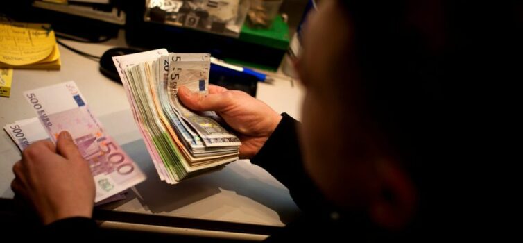 Novas tabelas de retenção reduzem IRS até 25 euros num salário de 1.350