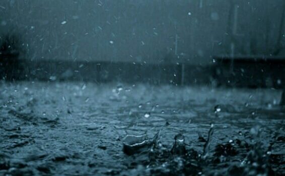 Vem aí uma noite de chuva e vento fortes, neve e gelo, em alerta até às 6 da man