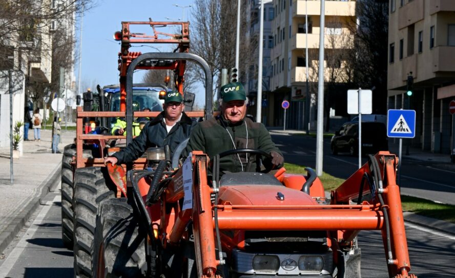 Agricultores manifestaram-se em Castelo Branco contra a Ministra e contra a buro