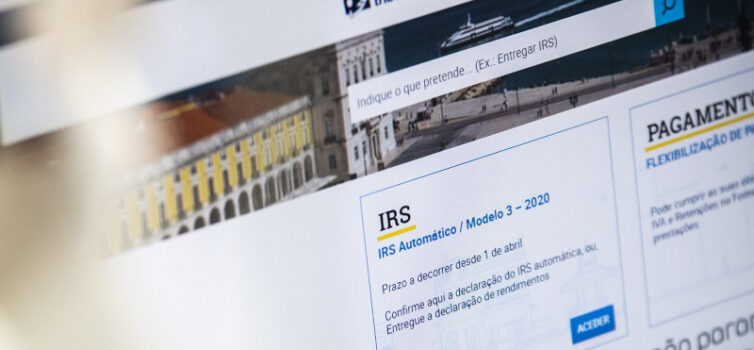 Entrega do IRS arranca em abril mas há várias etapas que podem reduzir imposto
