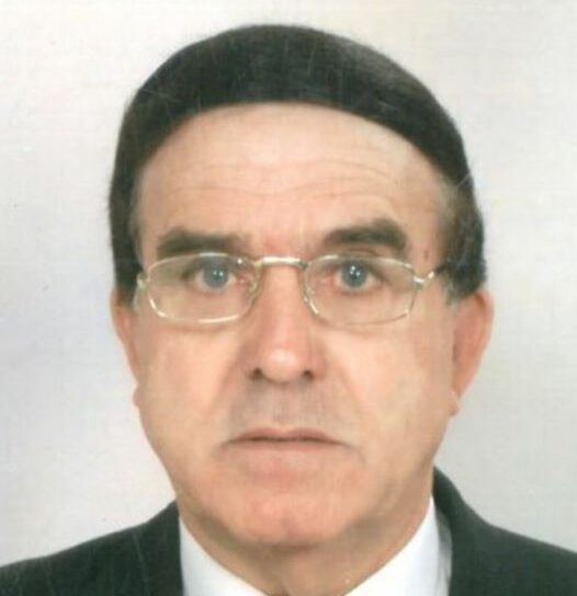 Faleceu
