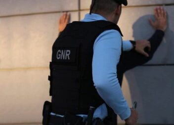 Arguido por roubo por esticão no concelho do Fundão