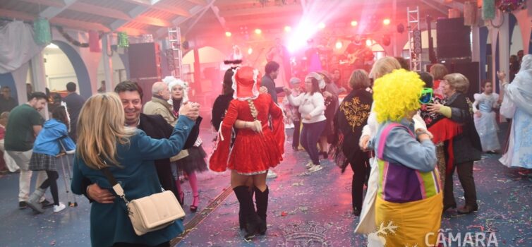 Baile de Carnaval assinala Domingo Gordo em Nisa