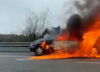 Carro ardeu na A23 no sentido Abrantes- Castelo Branco