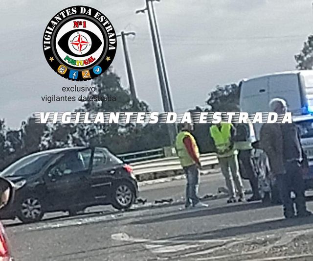 Colisão em Castelo Branco provoca dois feridos