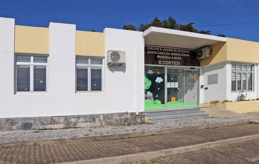 Creche "O Cortiço" reorganiza salas para dar resposta a lista de espera