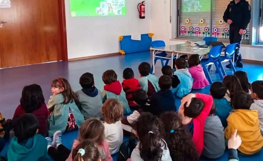 Escola Segura da GNR visita crianças do Jardim de Infância da Sertã
