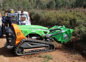 Máquina autónoma reforça contingente de gestão de combustíveis florestais dos Mu
