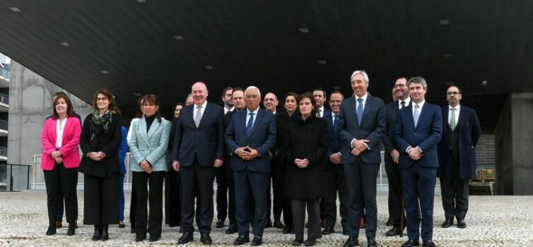 Presidentes de Câmara enaltecem o Governo