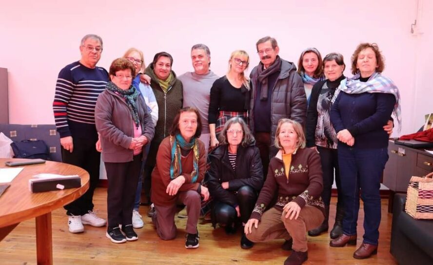 Rosário Bello ministra aulas de pintura na USALBI