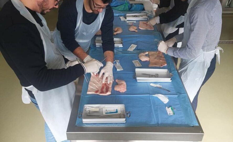 UBI acolhe Curso de Suturas e Pequena Cirurgia