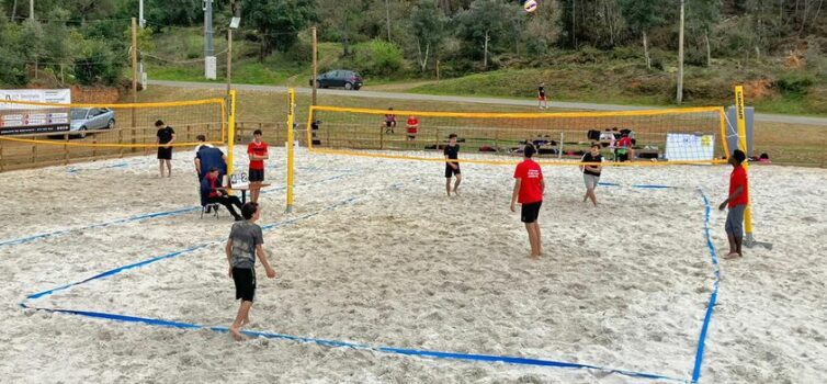 Campo de Jogos de Areia da Aldeia Ruiva recebe torneio de voleibol de praia