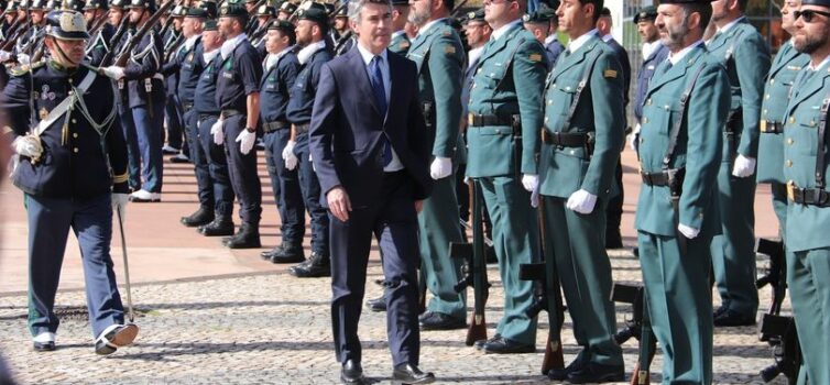 Governo investe 4