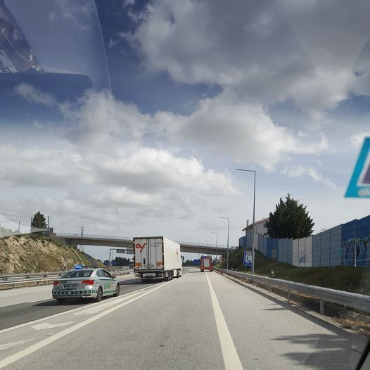 Incêndio em camião TIR na A25