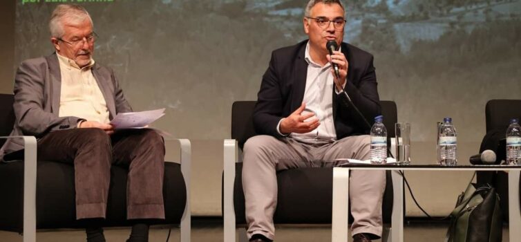 Luís Farinha apresenta o livro "Sipote - uma Aldeia do Pinhal"