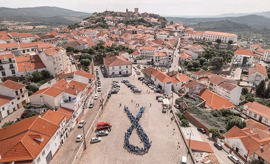 450 participantes formaram “Laço Azul” em Penamacor