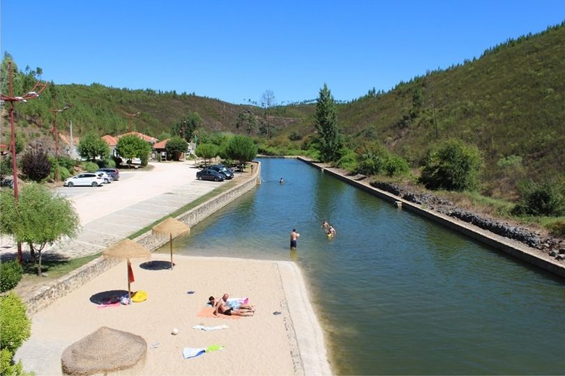 Bandeira Azul distingue duas praias fluviais de vila de Rei