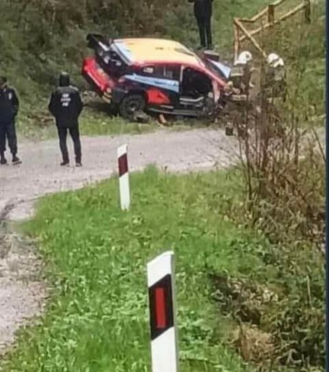 Campeão mundial de Rally morre em acidente durante treino