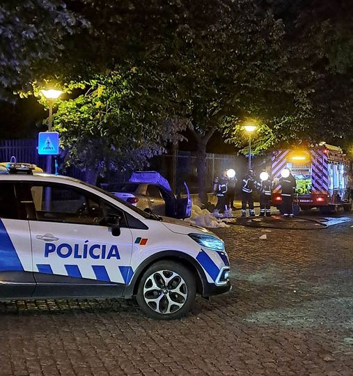 Carro arde parcialmente em Castelo Branco