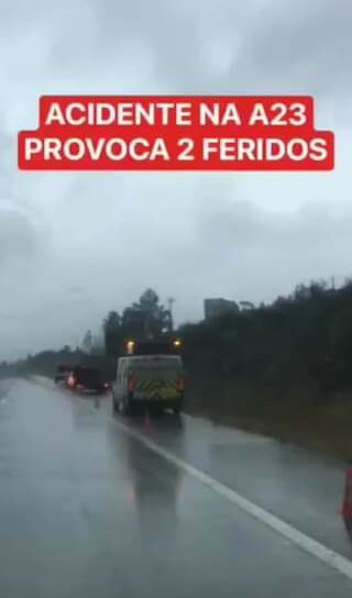 Criança e mulher sofrem ferimentos leves em despiste na A23
