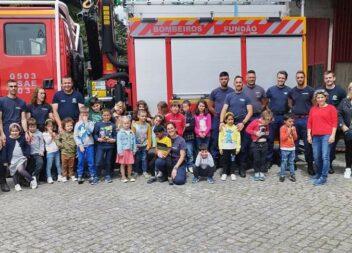 Crianças da Escola Básica do Castelejo visitam Quartel dos Bombeiros do Fundão