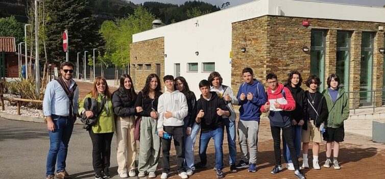 Estudantes de Oleiros visitam Roteiro das Artes de Proença-a-Nova