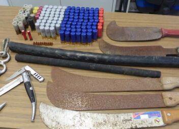 GNR apreende armas brancas, bastões e mais de 150 munições