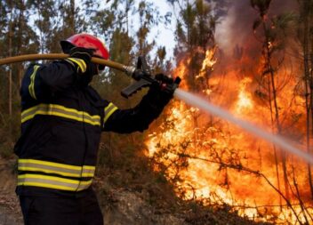 Incêndio deflagrou na Serra da Murracha